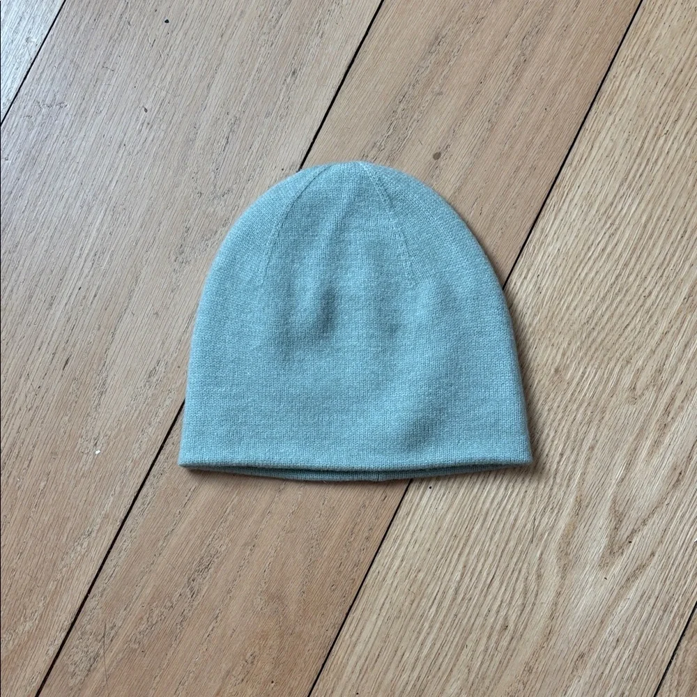 NWT Sage Green Cuddles Ribbed Beanie
